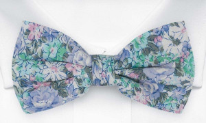 BLOOMBUCKET Light blue pajarita