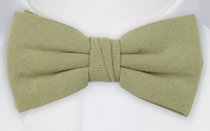 MOREAMORE Sage green pajarita