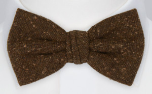 SPRACKLIG Brown pajarita